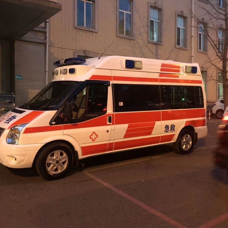 宝山夜间租赁救护车护送病人转院：安全转运的 8 大核心注意事项